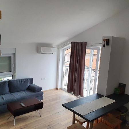 Orhidea Apartment Медулин Екстериор снимка