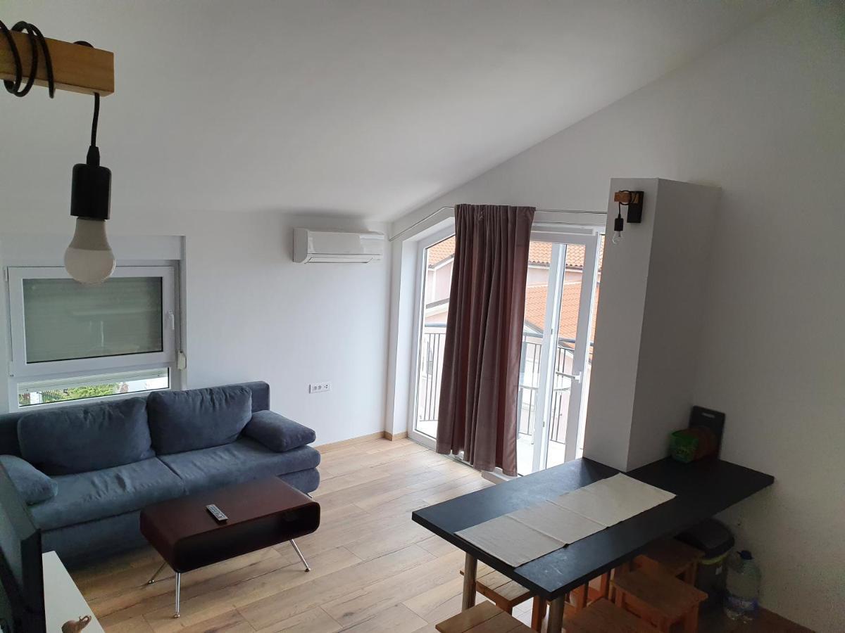 Orhidea Apartment Медулин Екстериор снимка